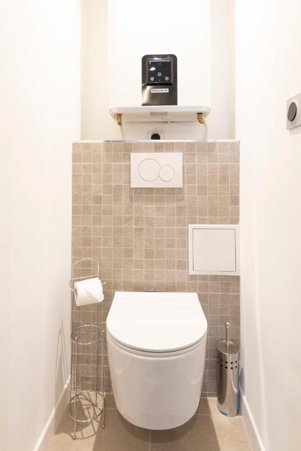 Апартаменты Chez Dominique - 1 Chbre Centre Antibes Migrainier T2 Avec Ac Экстерьер фото